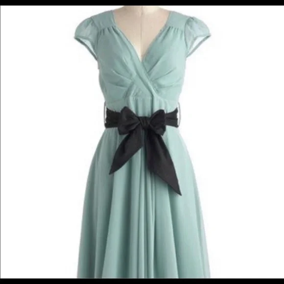 Modcloth Dresses | Vintage Style Chiffon Sea Foam Dress Eucalyptus Modcloth | Color: Blue/Green | Size: Xs | Courtneybeth212's Closet